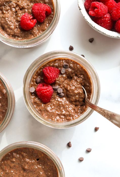 Chocolate Chia Pudding Chocolate Chia Pudding Recipes, Chia Pudding Recipes Healthy, Vegan Egg Substitute, Chocolate Chia Seed Pudding, Chia Seed Recipes Pudding, Chocolate Chia Pudding, Chia Pudding Recipes, Chia Seed Pudding, Delicious Breakfast Recipes