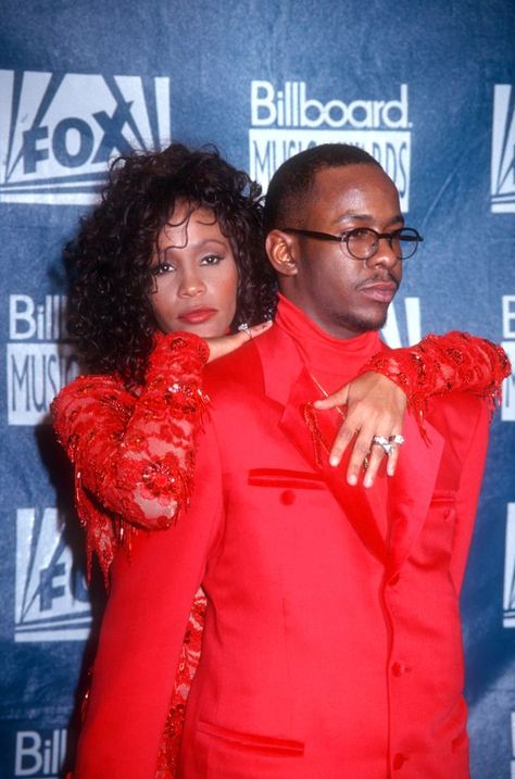 Whitney Houston and Bobby Brown at the Billboard Music Awards Whitney Houston Wedding, Whitney Houston And Bobby Brown, African American Couples, Pretty Hurts, 90s Hip Hop Fashion, Black Entertainment, Rap Albums, Me And Bae, Halle Bailey