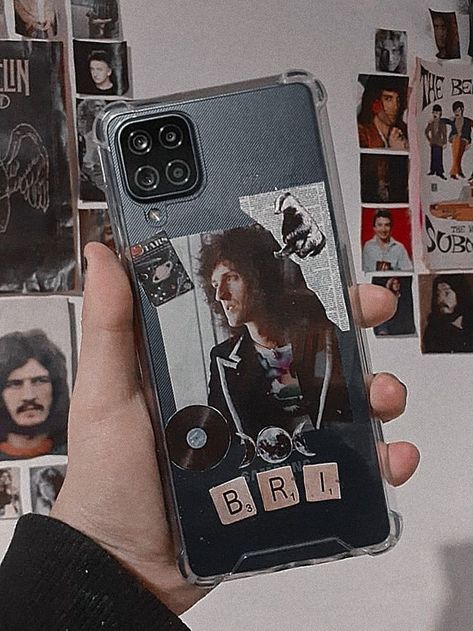 Brian May Wallpaper, Emo Aesthetic Wallpaper, Queen Brian May, Queens Wallpaper, Queen Photos, Collage Phone Case, We Will Rock You, Queen Freddie Mercury, John Deacon