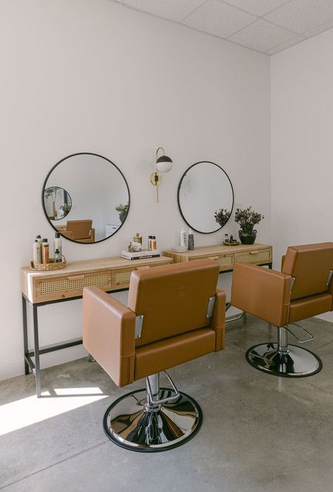 COPPER + MANE SALON | Audrey Scheck Design Orthodontist Office Design, Small Hair Salon Interior Design, Brow Salon Ideas, Small Salon Ideas, Hair Suite, Garden Salon, Cm Studio, Rustic Salon, Small Hair Salon