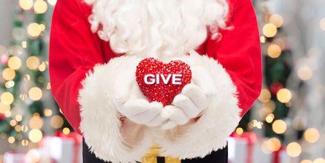 Here are some of the best Christmas charity organizations that help low income families make the holidays magical for their kids. Toy Donation, Christmas Charity, Christmas Classroom Treats, Christmas Help, Classroom Treats, Christmas Program, Hosting Christmas, Charity Organizations, Christmas Events