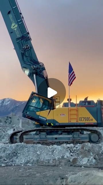 Volvo Construction Equipment on Instagram: "Honoring the brave, remembering the fallen. 🇺🇸 #MemorialDay

📸: Tyler Mackay - Grant Mackay Company proudly places flags on their equipment to remember their grandpa who served in WWII." Heavy Equipment Operator, Remember The Fallen, Heavy Construction Equipment, Heavy Machinery, Construction Equipment, The Brave, May 27, Heavy Equipment, Memorial Day