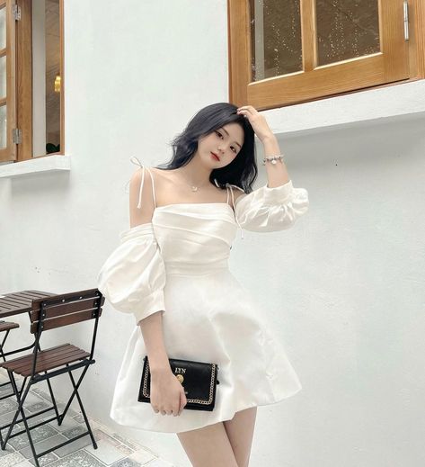 Korean Dress Elegant Short, White Dress Korean, Korean Dress Elegant, Korean Party Dress, White Dress Aesthetic, Girls Short Dresses, Girls White Dress, Women Dresses Classy, Elegant Dresses Classy