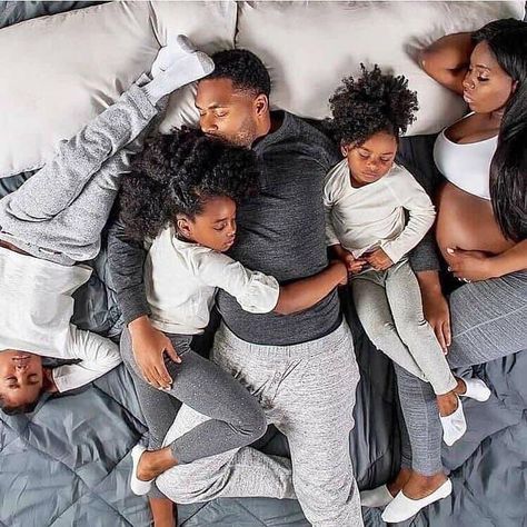 Black Couples on Twitter: "We love to see it 😍😍… " Black Relationship Goals, Black Family, Black Love Couples, Black Couples Goals, Black Families, Cute Family, Family Goals, Baby Family, Beautiful Family