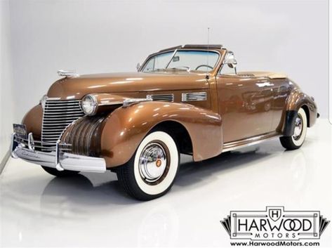 1940 Cadillac Series Sixty Two convertible 1940s Cars, Cadillac Convertible, Cadillac Series 62, Old Vintage Cars, Auto Retro, Classic Automobiles, Car Camper, Cadillac Ats, Classic Cars Trucks Hot Rods