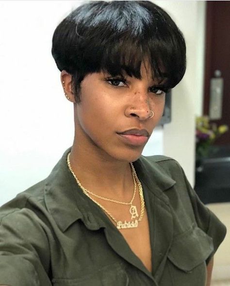 Minimalist Hairstyle, Mushroom Haircut, Short Relaxed Hairstyles, Natural Hair Short Cuts, Short Hair Black, Short Hair Pixie Cuts, Short Sassy Hair, Sassy Hair, Have Inspiration