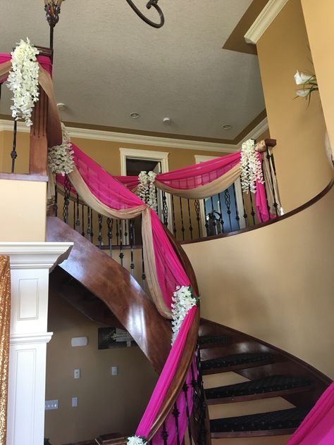 Wedding Home Decoration Indian Exterior, Stairs Wedding Decoration, Stairs Decoration Wedding, Wedding Staircase Decoration, Wedding Stairs, Staircase Decoration, Wedding Staircase, Stairs Decoration, Haldi Decoration Ideas