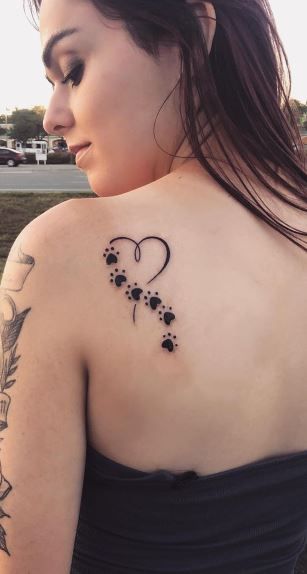 Tattoo Ideas To Remember Your Dog, Tattoo Pet Ideas, Dog In Heaven Tattoo Ideas, My Tattoo Vibe, Paw Prints On My Heart Tattoo, Black Labrador Tattoo Ideas, Multi Pet Memorial Tattoo, Best Dog Tattoo Ideas, Multiple Dog Memorial Tattoos