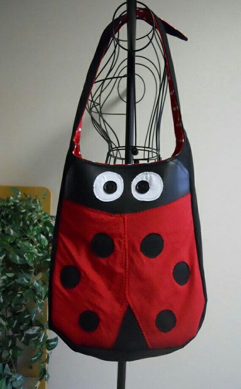 Ladybug Bag, Ladybug Purse, Funky Purses, Bug Boy, Ladybug Party, A Ladybug, Large Purse, Lady Bugs, Lucky Ladies