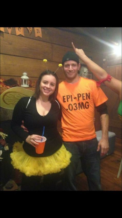 Epi-Pen and Bee couples Halloween costume Bee Couple Costume, The Bee Movie Costume, Medical Halloween Costumes, Couple Halloween Costumes Bee And Bee Keeper, Birds And Bees Costume, Couples Halloween Costume 2023, Beer Pong Costume, Couple Halloween Costumes Meme, Popular Halloween Costumes