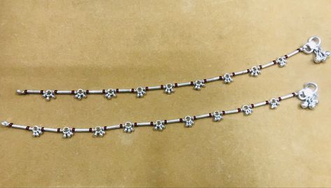 Silver Patilu Design, Pattilu Designs Silver Simple, Pattilu Designs Silver, Baby Boy Jewelry, Payal Design, Payal Designs Silver, Boy Jewelry, Prom Backdrops, Silver Chain Anklet