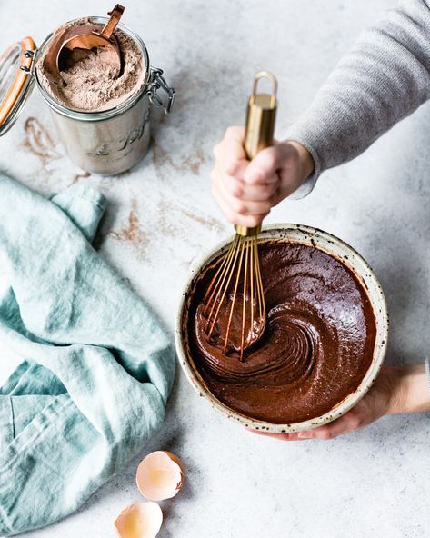 ... one-bowl Teff chocolate cake with peanut butter frosting {gluten-free} ... Chocolate Cake With Peanut Butter, Cake With Peanut Butter Frosting, Food Photography Dessert, Bojon Gourmet, Baking Photography, Dessert Photography, Peanut Butter Frosting, Cake Photography, Food Photography Inspiration