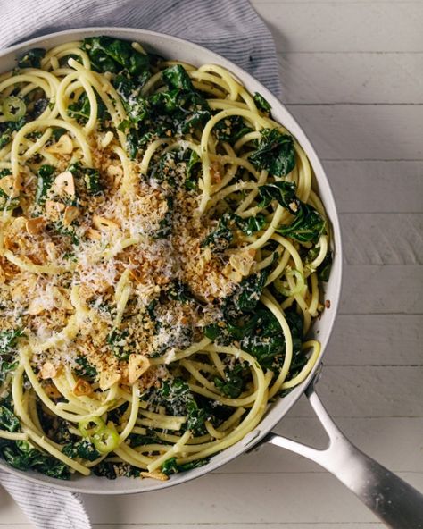 Bucatini & Swiss Chard with Garlicky Breadcrumbs Swiss Chard Pasta, Chard Pasta, Balanced Dinner Ideas, Balanced Dinner, Bucatini Pasta, Veg Meals, Dinner Simple, Spring Meals, Weekly Meal Planning