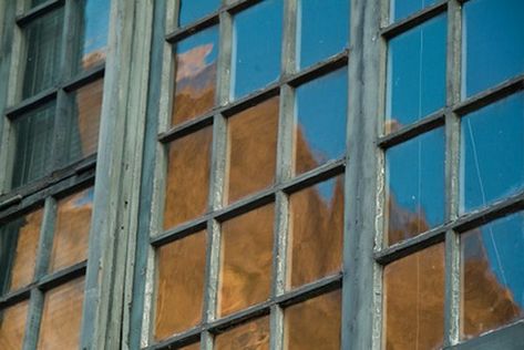 Divided panes can add detail to an otherwise plain window. Mullions are the large horizontal dividing pieces at the top of the bottom sash frame and the bottom of the top sash that divide the window in half. Muntins are the small dividers that actually separate the individual panes of glass. Creating faux dividers is ... Window Diy, Window Grids, Antique Window, Window Glazing, Cottage Lake, Faux Window, Wood Screens, Exterior Renovation, Window Replacement