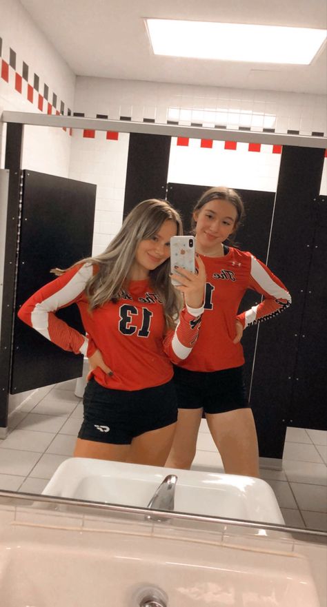 Volleyball Outfits Aesthetic, Jersey Aesthetic, Volleyball Uniform, Volleyball Team Pictures, Vollyball Outfits, Volleyball Outfit, Volleyball Jersey, Volleyball Uniforms, Trendy Games