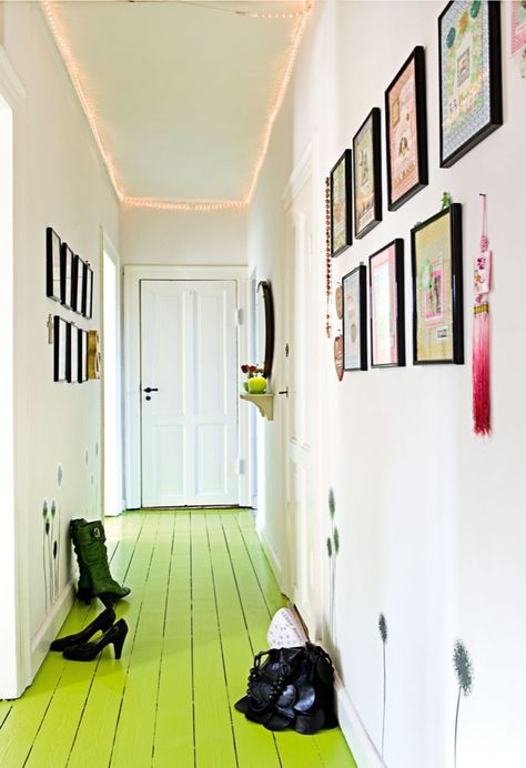 expanded image Vstupná Hala, Painted Wood Floors, Mini Loft, Green Apartment, Painted Floor, Green Flooring, Design Del Prodotto, Painted Floors, Home Fashion