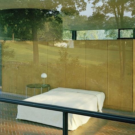 Camilo González on Instagram: “Philip Johnson” Glass House Philip Johnson, Philip Johnson Glass House, Expensive Wallpaper, The Glass House, Brick Columns, Central Building, Modernist House, Philip Johnson, Walter Gropius