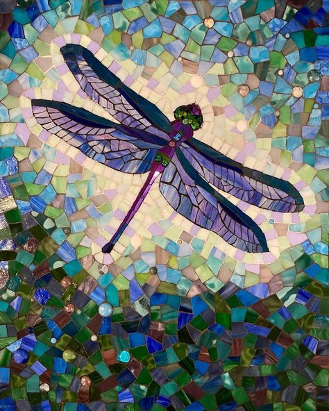 Mosaic Dragonfly, Dragonfly Mosaic, Glass On Glass Mosaic, Free Mosaic Patterns, Mosaic Butterfly, Mosaic Garden Art, Glass Window Art, Mosaic Tile Art, Glass Mosaic Art