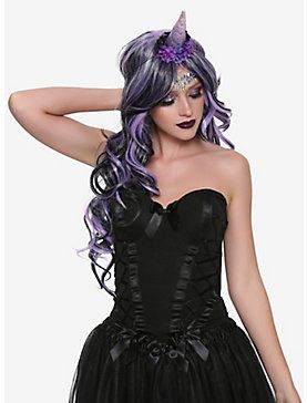 Unicorn Costume Womens, Black Unicorn Costume, Dark Unicorn Costume, Unicorn Costume Women's, Unicorn Makeup Halloween, Stylish Halloween Costumes, Dark Unicorn, Unicorn Halloween Costume, Cool Girl Outfits