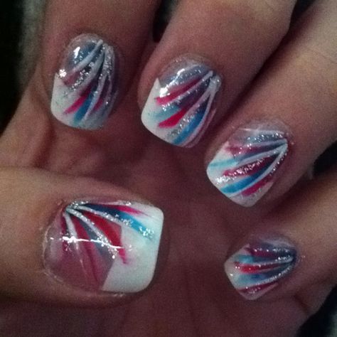 Memorial Day nails. God bless USA! Memorial Day Nails, Red White And Blue Nails, White And Blue Nails, Patriotic Nails Design, Firework Nails, Patriotic Nails, Usa Nails, Fourth Of July Nails, 4th Of July Nails