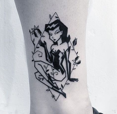 Poison Ivy Tattoo, Poison Ivy Plants, Ivy Tattoo, Harley Quinn Tattoo, C Tattoo, Plant Tattoo, Gothic Makeup, Poison Ivy, Old School Tattoo