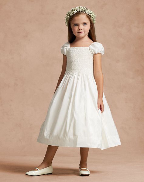 Girl Silk Dress, Embroidered Silk Dresses, Girls Smocked Dresses, Girls Smock, Girls White Dress, White Flower Girl Dresses, Silk Taffeta, Dresses Kids Girl, Kurta Designs