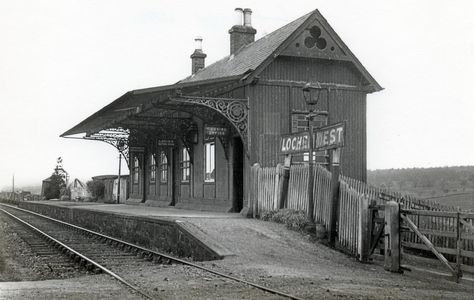 Lochee West Railway Station . Dundee - Baldovan                                                                                                                                                                                 More Abandoned Train Station, Old West Photos, Train Platform, Disused Stations, Old Train Station, Abandoned Train, Train Depot, Train Stations, Train Art