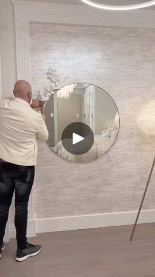 Magical Dressing, Urban Jungle Bedroom, Dream Dressing Room, Decorated Mirror, Mirror Inspiration, Beautiful Mirrors, Table Setup, Come And See, White Colour