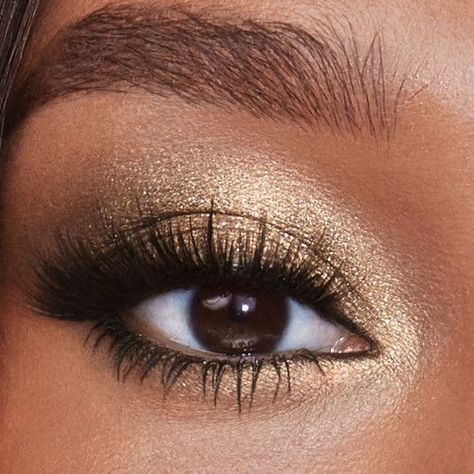 Black And Gold Makeup Looks, Brown Gold Makeup, Luxury Palette, Golden Makeup, Sweet Makeup, Make Up Gold, Gold Makeup Looks, Green Smokey Eye, Homecoming Court