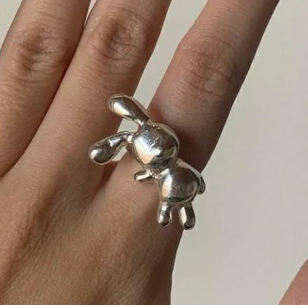 Weird Rings Aesthetic, Weird Rings Silver, Accessories Y2k Rings, Bunny Ring, Rings Y2k Grunge, Spider Jewelry Aesthetic, Bunny Jewelry, Dope Jewelry, Funky Jewelry