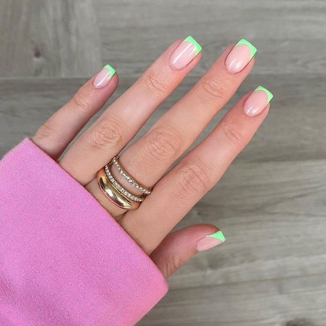 Short Coffin French Tip, French Tip Nail Art, Bridesmaids Nails, Trendy Nail Designs, Pastel Nails Designs, Pastel Nail, Short Coffin Nails, Short Square Nails, French Acrylic Nails