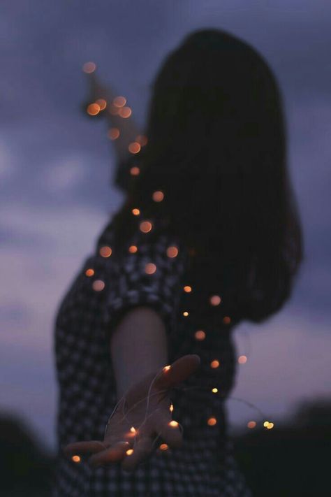 Fairy Light Photography, Fairy Lights Photos, Brandon Woelfel, Light Shoot, Moonlight Photography, Portrait Lighting, Photography Pics, Creative Photography Techniques, Fairy Light