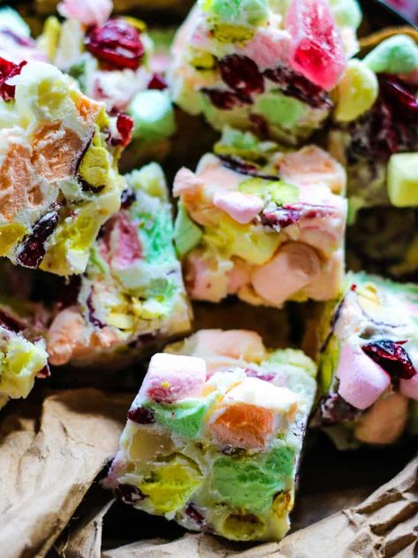 White Chocolate Rocky Road White Chocolate Rocky Road, Rocky Road Candy, Rocky Road Recipe, Raw Pistachios, Natural Food Coloring, Recipes With Marshmallows, Chocolate Bark, Rocky Road, Xmas Ideas