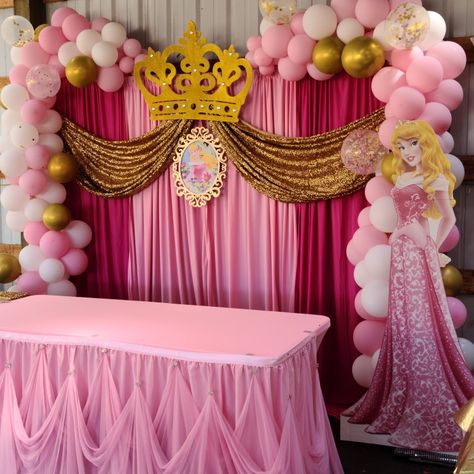 Putri Aurora, Princess Birthday Party Food, Princess Aurora Party, Sleeping Beauty Birthday Party, Beauty Party Ideas, Princess Themed Birthday Party, Princess Peach Party, Sleeping Beauty Party, Princess Birthday Decorations