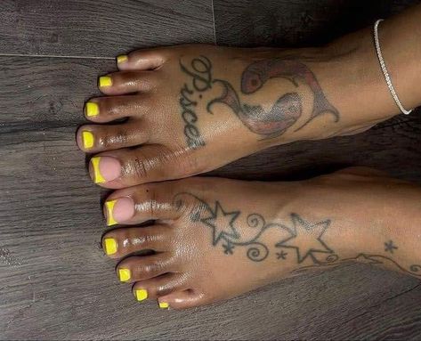 Barbados Nail Design, Yellow Toes Black Women, Yellow Nail Inspo Acrylic, Yellow Acrylic Toes, Yellow Nails And Toes, Yellow French Tip Toes, Fall Toes Toenails, Orange French Tip Toes, Yellow Pedicure Toenails