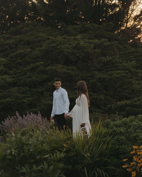 The sweetest garden shoot ever 🥀 Gardens Photoshoot, Garden Shoot, Westbury Gardens, Date Photos, Maternity Photography Outdoors, Engagement Photoshoot Ideas, Save The Date Photos, Engagement Photoshoot, Maternity Photography