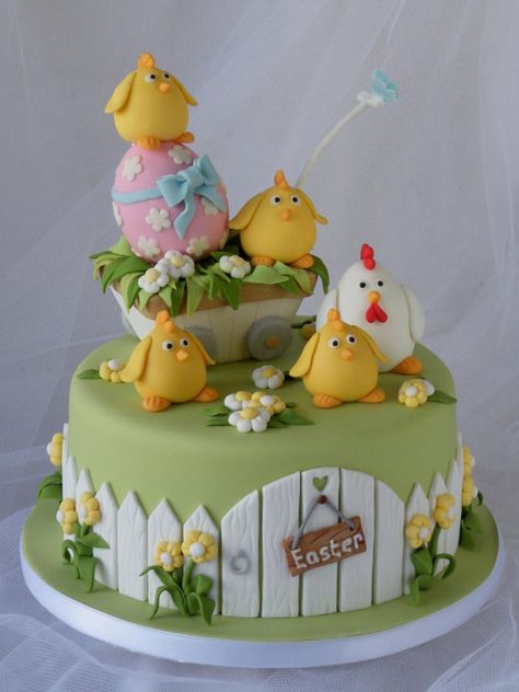 Celebrating Easter in style with a Chocolate Egg Easter Cake Designs, Kue Fondant, Easter Cake Decorating, Cake Easter, Chicken Cake, Egg Cake, Spring Cake, Easter Baking, Bunny Cake