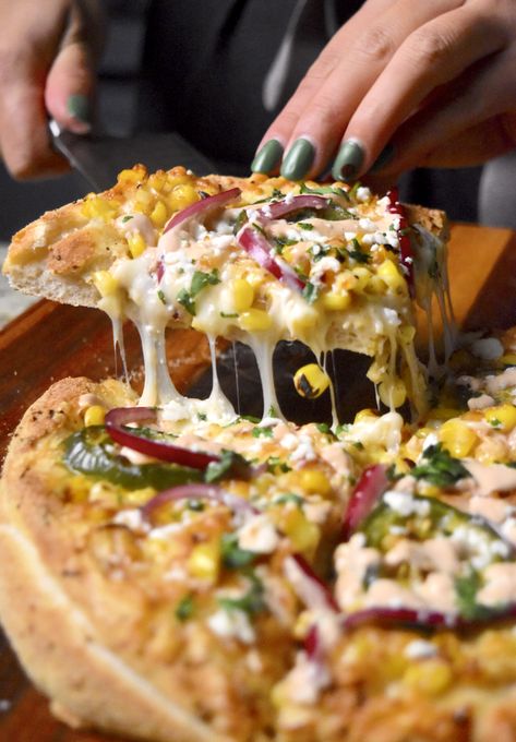 The Best Roasted Elote Pizza with Chipotle Mayo - Sauced Up! Foods Elote Pizza Recipe, Elote Sauce, Roasted Pizza Sauce, Street Corn Pizza, Elote Pizza, Roasted Street Corn, Pizza With Corn, Chipotle Mayo Sauce, Sauced Up Foods