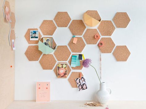 A round up of quick and easy DIY projects that will only take a couple of hours and will help you get your home organised Bujo Simple, Cork Board Wall, Vstupná Hala, Decor Ikea, Wine Cork Crafts, Cork Crafts, Diy Wine, Decor Guide, Easy Home Decor