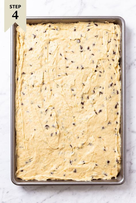 If you have too many bananas and want a quick and simple dessert, banana bars are the perfect treat to bake. Unlike banana bread, the bar form has a delicious cream cheese frosting that makes each bite sweet with a banana-forward undertone. Plus, this recipe adds chocolate chips, which is the perfect addition for a pop of decadence. You’ll love them! | wyseguide.com #banana #desserts #bars #recipe Banana Bars With Cream Cheese Frosting, Wafer Recipe, Chocolate Chip Banana Bars, Vanilla Wafer Recipe, Good Desserts To Make, Desserts Bars, Dessert Banana, Banana Desserts, Wyse Guide