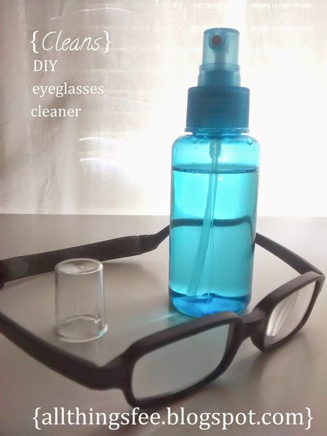 Eyeglass Cleaner Diy, Cleaning Eye Glasses, Dawn Cleaner, Eye Glass Cleaner, Eye Glasses Cleaner, Diy Glass Cleaner, Homemade Glass Cleaner, Diy Toiletries, Swiffer Pads