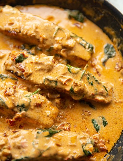 Creamy Cajun Salmon, Cajun Seafood Recipes, Cajun Fish Recipes, Fillet Recipes, Salmon Fillet Recipes, Bowls Recipes, Hotdish Recipes, Cajun Salmon, Salmon Bites