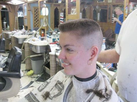 she enjoyed her shearing at the barbershop Flattop Haircut, Buzz Cut Women, Flat Top Haircut, Shaved Hair Cuts, Shave My Head, Funky Hairstyles, Mens Haircuts Short