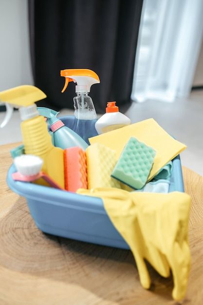 House Cleaning Photos, Cleaning Images Pictures, Cleaning Pictures Aesthetic, Household Chores Pictures, Cleaning Astethic, Cleaning The House Aesthetic, House Cleaning Aesthetic, Cleaning Products Aesthetic, Cleaning Pictures For Business