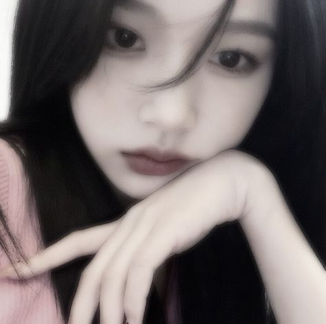 #darkcore #black #dark #icon #pfp #ulzzang #yn Dark Kpop Pfp, Yn Icons, Black Pfp Icon, Youtube Pfp, Girl Pfps, Dancing Aesthetic, Dark Icon, Aesthetic People, Quick Outfits