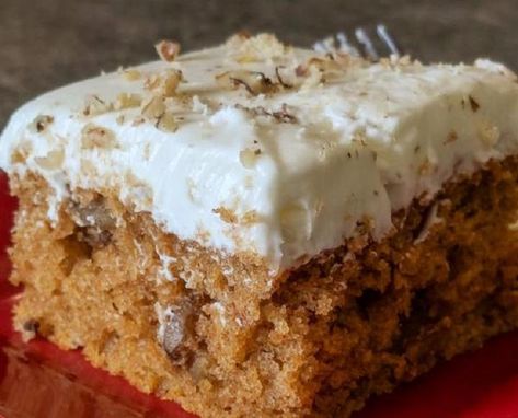 How to Use a Mix to Make Carrot Cake that Will Rock Their Socks! - The Prepared Pantry Blog | Recipes, Articles, and More Vanilla Bean Cake, Vanilla Bean Cakes, Bean Cake, Cake Mixes, Carrot Cupcakes, Vanilla Cake Mixes, Raspberry Smoothie, Zucchini Cake, Salty Cake