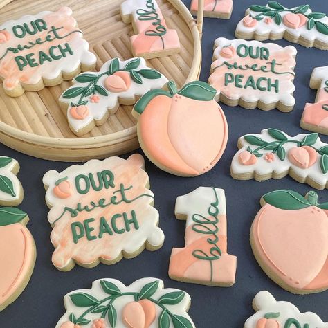 Peach First Birthday Cookies, One Sweet Peach Birthday Cookies, Peach Birthday Cookies, One Sweet Peach Cookies, One Sweet Peach Birthday, 1st Birthday Themes Girl, Peach Food, Peach First Birthday, Ava Rae