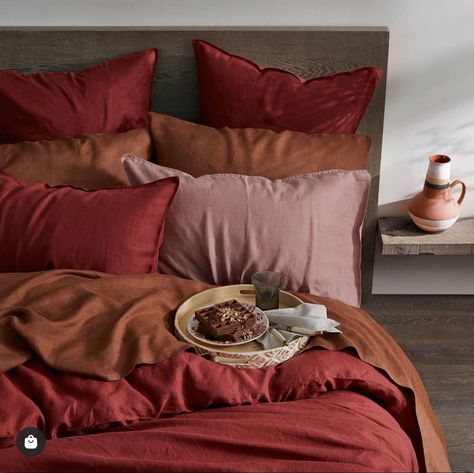 Red Bedsheets, Cozy Bedroom Design, Curated Home, Future Apartment Decor, Linen Quilt, Home Space, Apartment Decor Inspiration, Room Makeover Bedroom, Bedroom Layouts