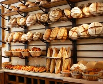 Wall Display Breads And Pastries, Bread Display, Bakery Shop Design, Bakery Store, Bakery Interior, Bakery Design Interior, Bread Shop, Bakery Display, Healthy Meal Delivery Service