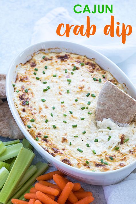 Cajun Crab Dip - An easy hot crab dip with cajun seasoning and horseradish... always a welcomed appetizer! Easy Hot Crab Dip, Bacon Cream Cheese Dip, Cajun Crab Dip, Baked Crab Dip, Hot Crab Dip Recipe, Crab Dip Recipe, Cajun Crab, Baked Crab, Cream Cheese Recipes Dip